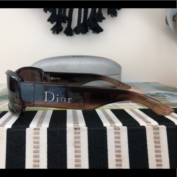 Dior sunglasses - Picture 2 of 5